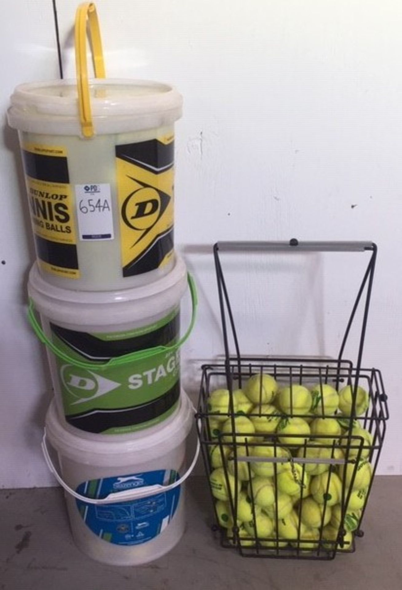 Quantity of Tennis Coaching Balls, Coach’s Stand & 5 Slazenger Mini Tennis Rackets (Located