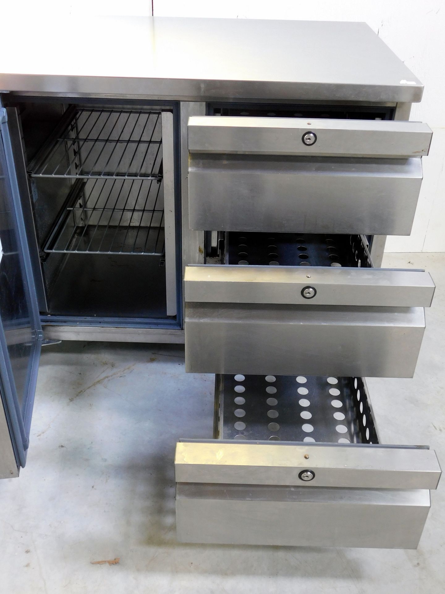 Williams HJC2SA U13 R2 Stainless Steel Single Door & 3-Drawer Refrigerated Undercounter Unit, S/N: - Image 2 of 3