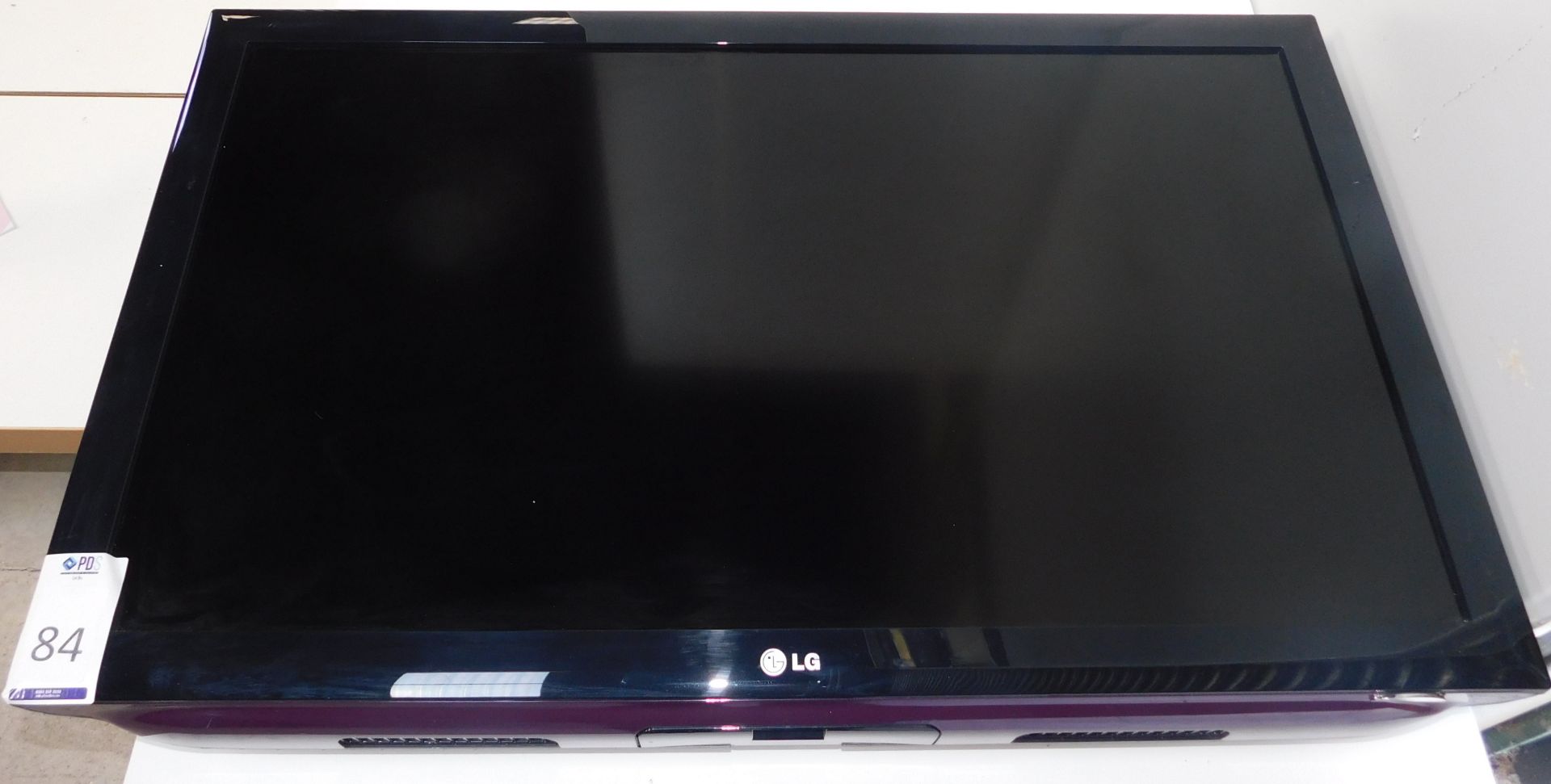 LG 42LD490 TV, s/n; 103WRYU7A906 (Located Brentwood, See General Notes for More Details)