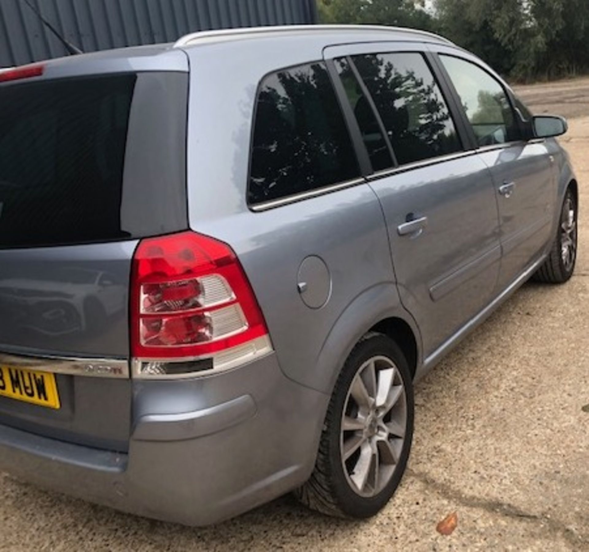 Vauxhall Zafira Diesel Estate 1.9 CDTi Elite, Registration AB08 MUW, First Registered 30th May 2008, - Image 5 of 13