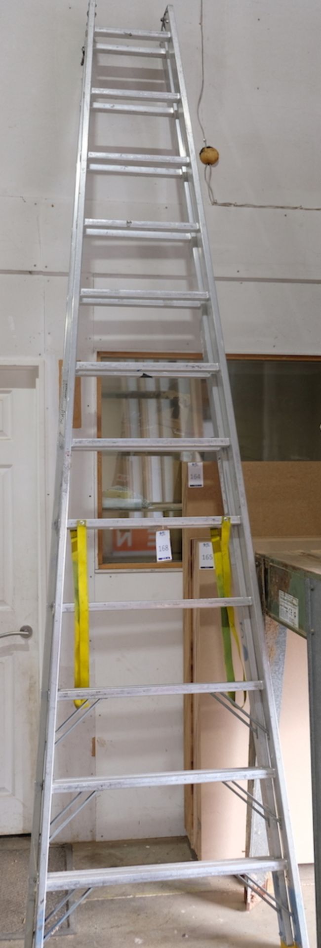 12 Rung HACA Leitern 3.49m Stepladder, 150kg (Located Bicester, See General Notes for More Details)