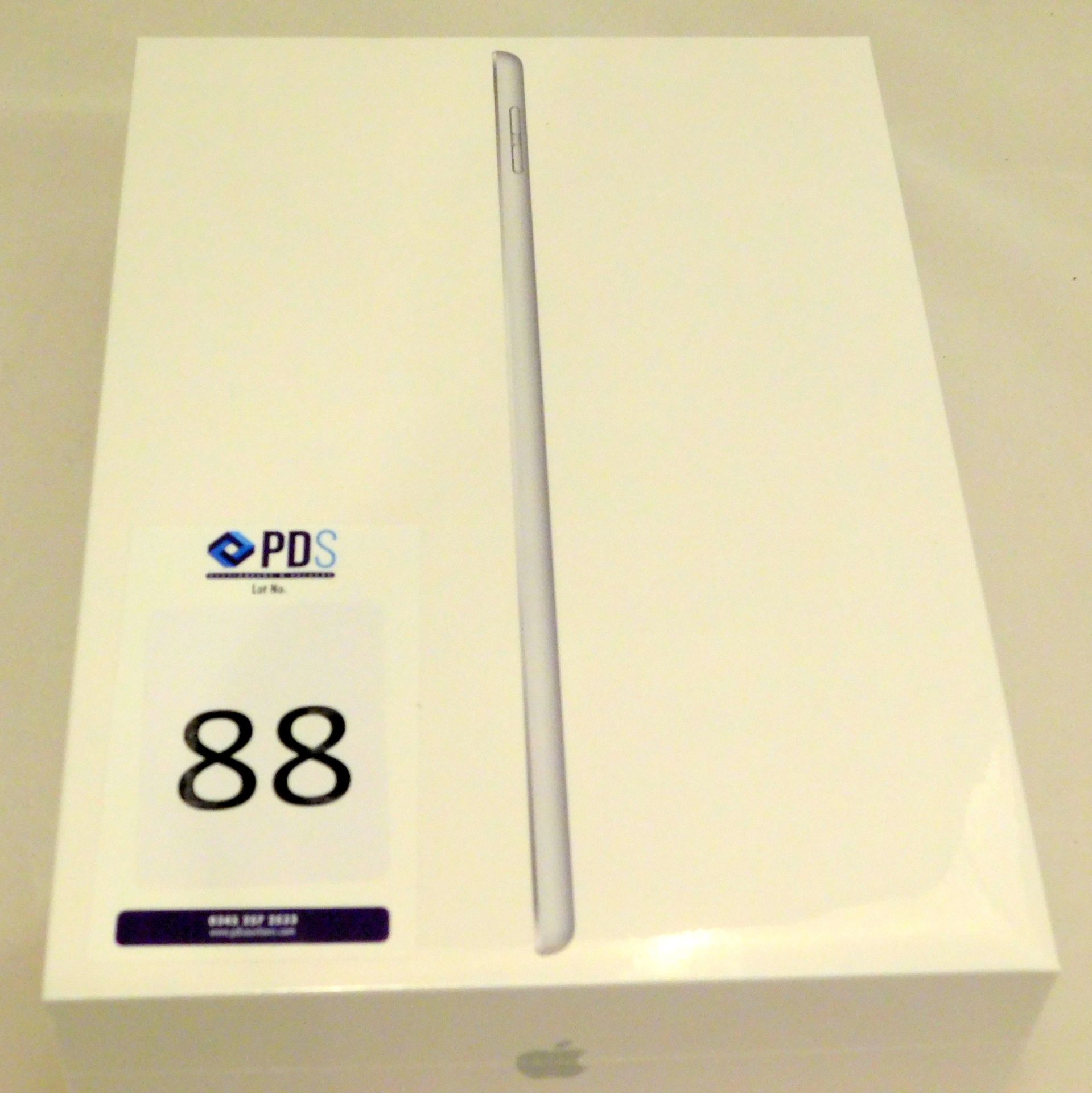 Apple A2197 iPad, 7th Gen, 32GB, Silver, Serial Number: DMPC80VCMF3N, (New in Sealed Box) (Located