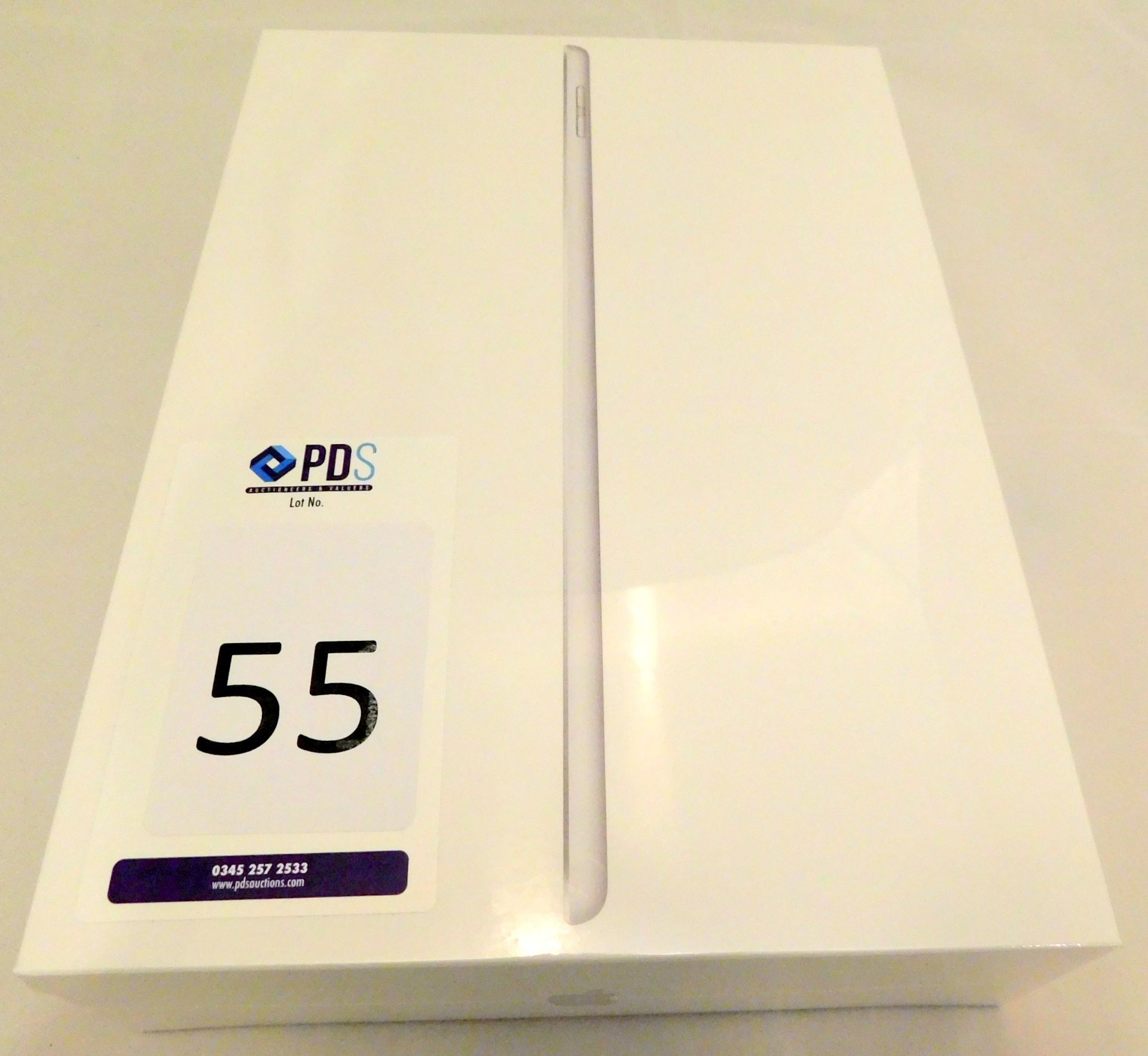 Apple A2197 iPad, 7th Gen, 32GB, Silver, Serial Number: DMPC80SNMF3N, (New in Sealed Box) (Located