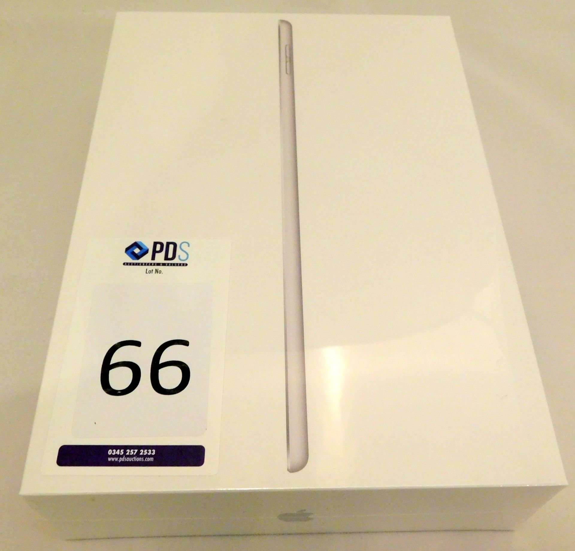 Apple A2197 iPad, 7th Gen, 32GB, Silver, Serial Number: DMPC80TTMF3N, (New in Sealed Box) (Located