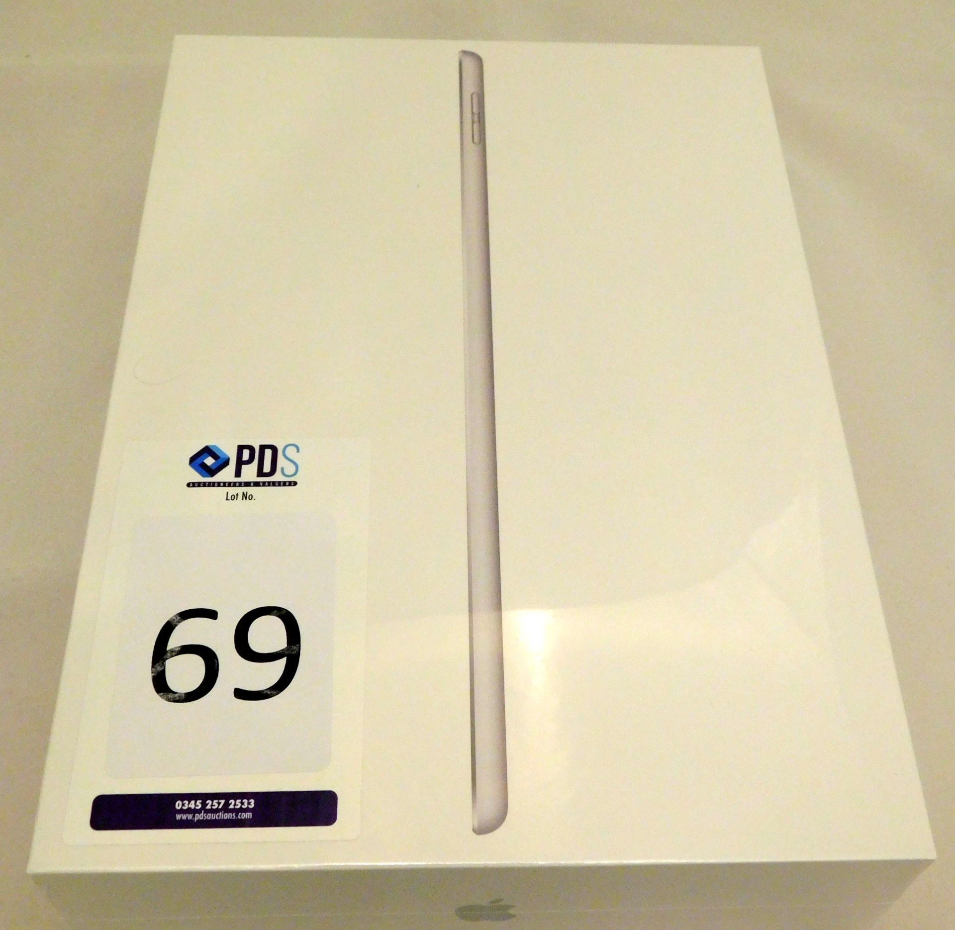 Apple A2197 iPad, 7th Gen, 32GB, Silver, Serial Number: DMPC80FWMF3N, (New in Sealed Box) (Located
