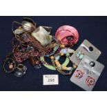 Box of assorted costume jewellery, various. (B.P. 24% incl. VAT)
