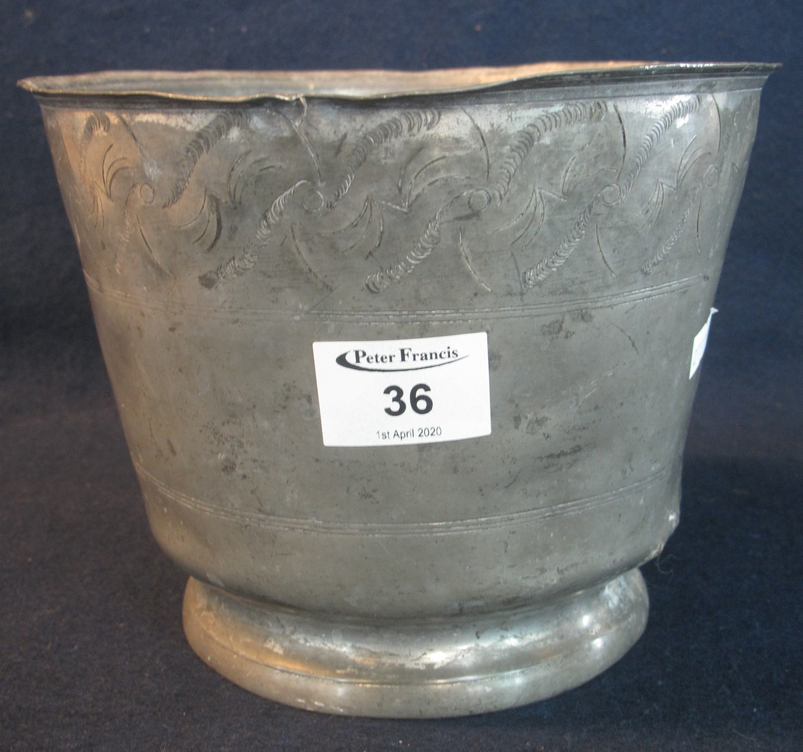 18th/19th Century straight sided pewter planter with engraved decoration. 21cm diameter approx. (B.