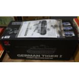 1:16 scale main battle tank, German Tiger I, in original box. (B.P. 24% incl. VAT)