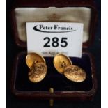 A 9ct gold pair of cufflinks. 3.5g approx. (B.P. 21% + VAT)