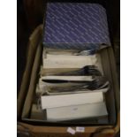 Box containing assorted cutlery, various. (B.P. 21% + VAT)