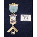 Past Masters jewel or medal relating to Bawtry Lodge no. 5174, presentation inscription on the