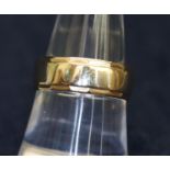 9ct gold wedding ring. Approximate weight 4g. (B.P. 21% + VAT)