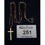 9ct gold cross pendant on a 9ct gold chain. Weight approximately 4.8g. (B.P. 21% + VAT)