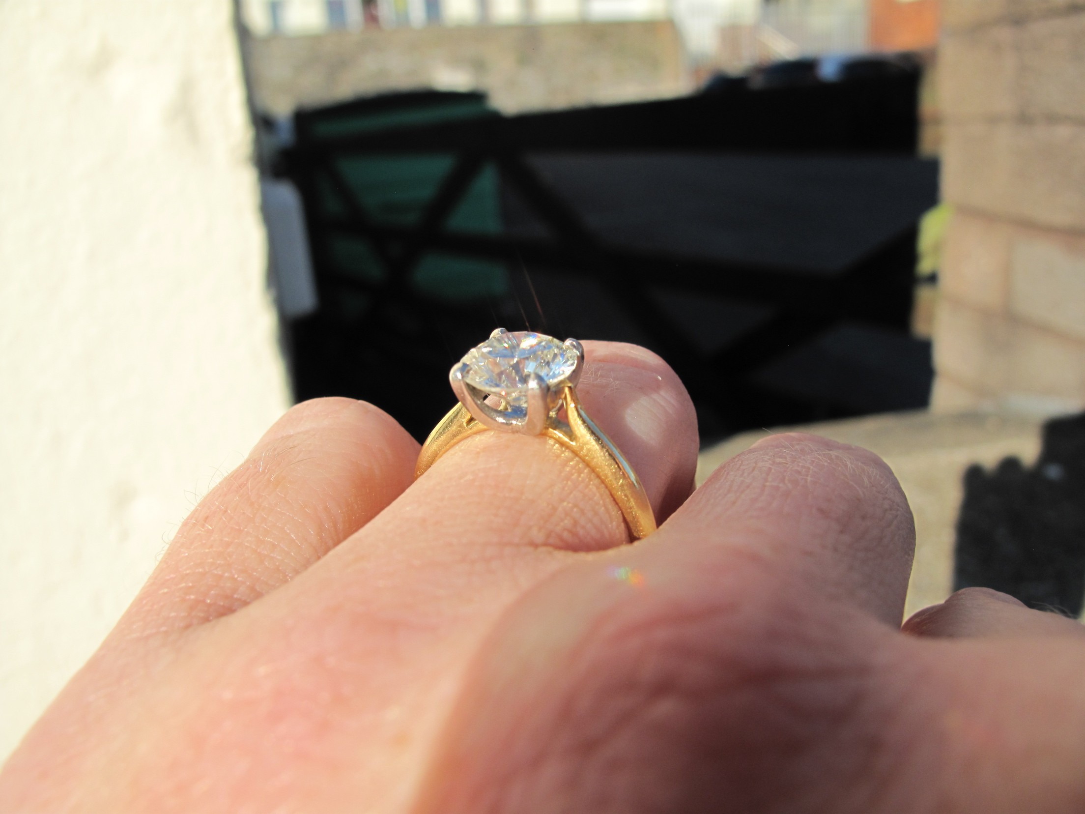 18CT GOLD 2.50CT DIAMOND SOLITAIRE RING. The brilliant cut diamond in four claw setting. Together - Image 6 of 16