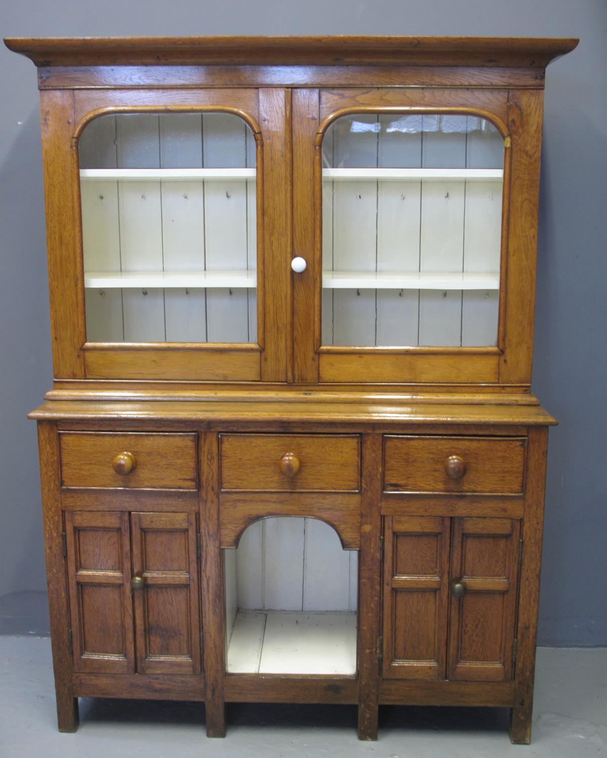 UNUSUAL LATE VICTORIAN PALE OAK TWO STAGE CABINET BACK DOG KENNEL DRESSER of small proportions