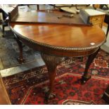 Victorian mahogany extending dining table, with winder and one additional leaf, with rope twist