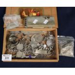 Collection of silver jewellery and a set of four cased pencils. (B.P. 21% + VAT)