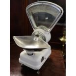 Set of traditional Avery white enamelled Grocers scales with metal pan and fan shaped scale. (B.P.