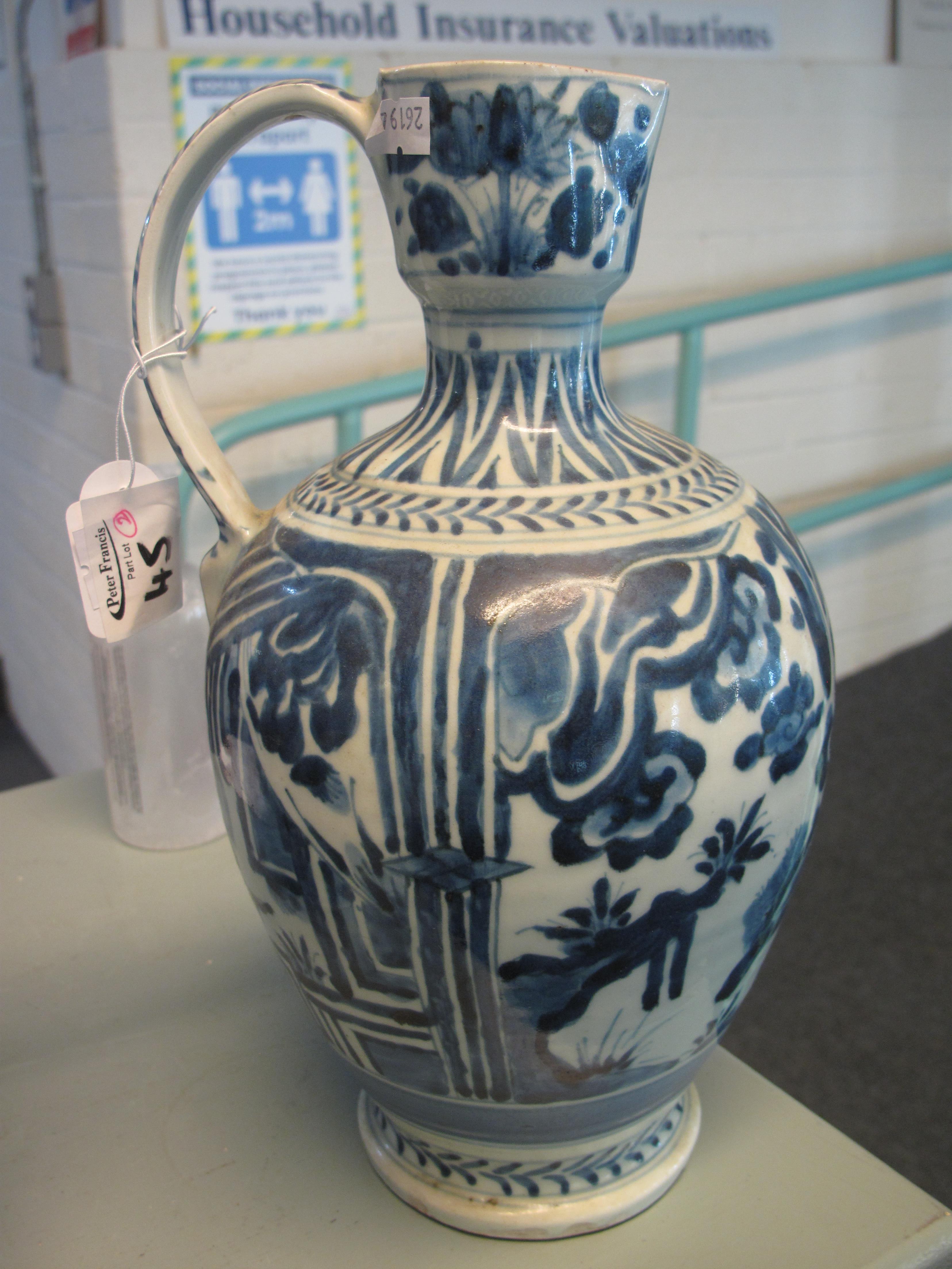 Two similar Japanese Arita porcelain baluster shaped wine jugs with loop handles, overall - Image 2 of 7