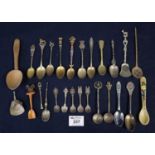 Collection of assorted souvenir and other spoons. (B.P. 21% + VAT)