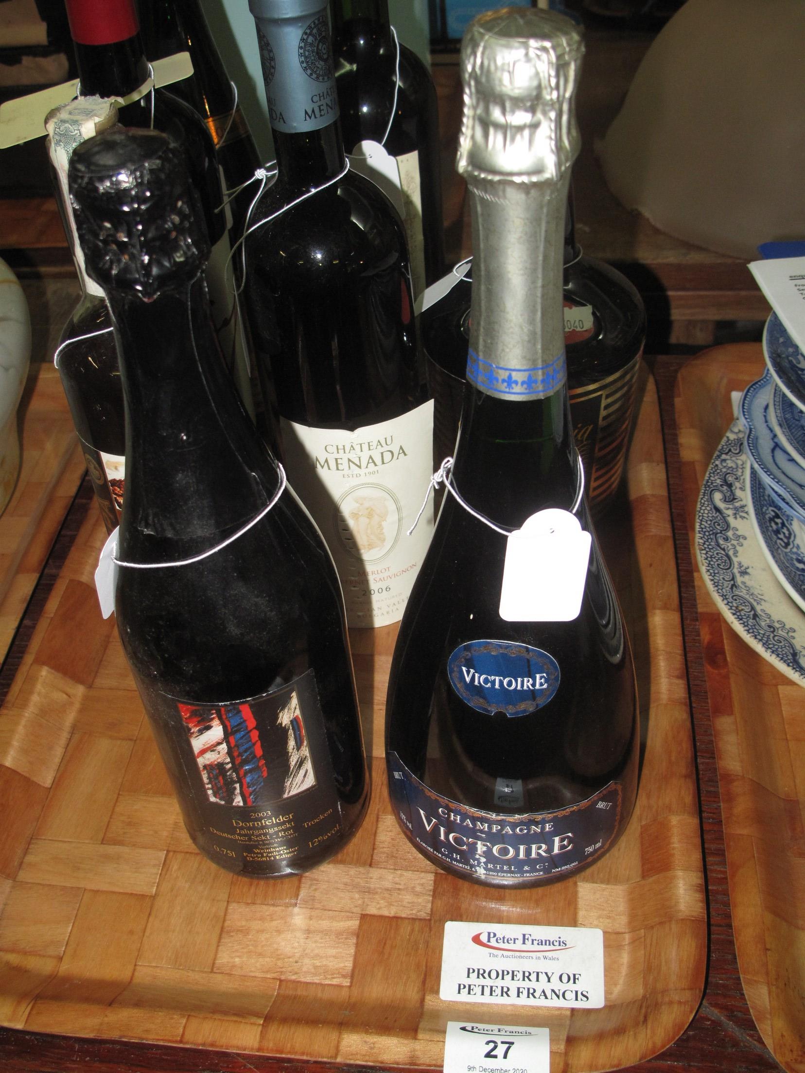 Tray of assorted wines and spirits to include; one bottle Tia Maria liqueur, one bottle of vodka - Image 2 of 2