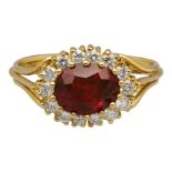 Rubin-Diamant-Ring Zeitloses Design in Gelbgold 18K. Im Zentrum ein Rubin von ca. 2,3 ct (Thailand,