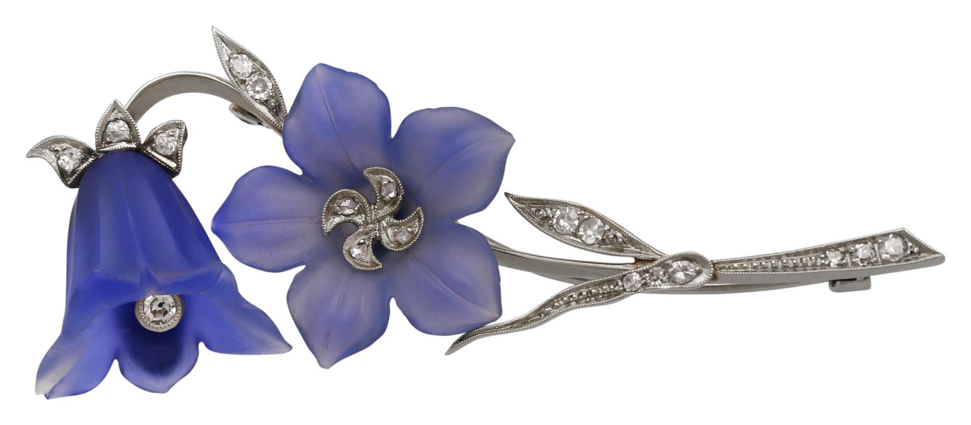 Chalcedon-Diamant-Brosche Antike Jugendstil Blütenbrosche in Weissgold 18K. Blätter der Blüten si