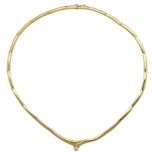 Brillant-Collier Neuwertiges Collier, signiert Meister, in Gelbgold 18K. Zentral in geschwungenem,