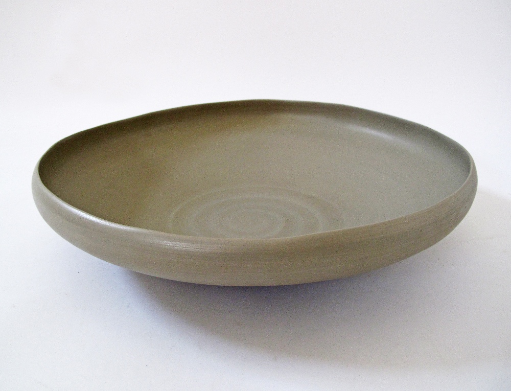 A Modern ceramic dish - Image 2 of 5