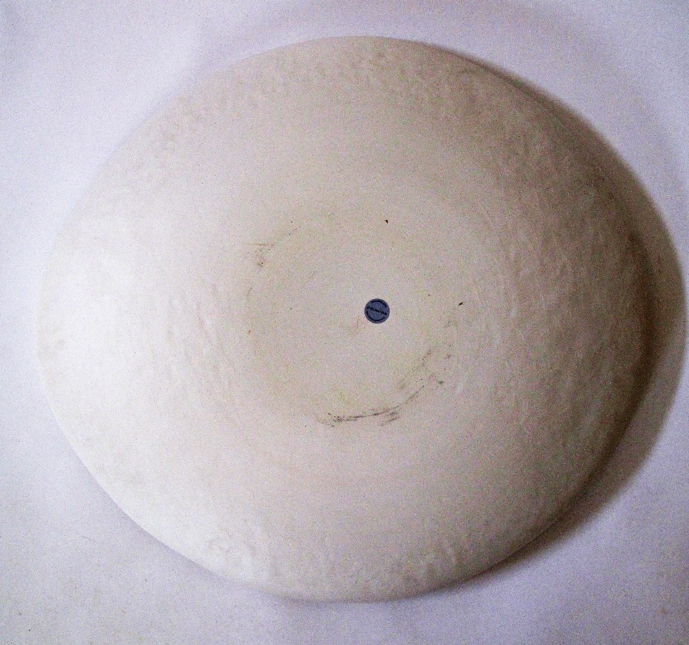 A Modern ceramic dish - Image 3 of 4