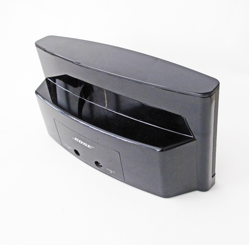 BOSE SoundDock Series II, Digital music system. W30,5cm, D15cm, H17cm. - Image 2 of 3