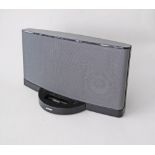 BOSE SoundDock Series II, Digital music system. W30,5cm, D15cm, H17cm.