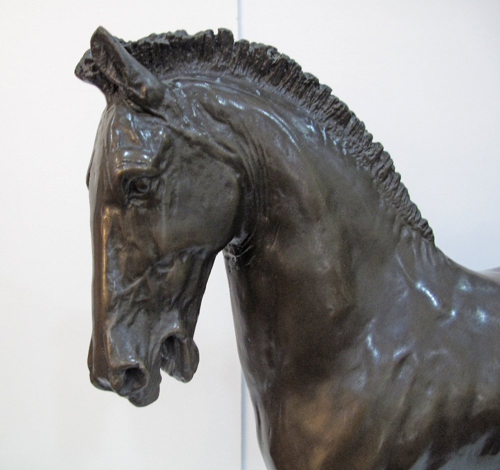 A patinated bronze figure of a prancing horse on a black marble base, late 20th / early 21st - Image 3 of 13