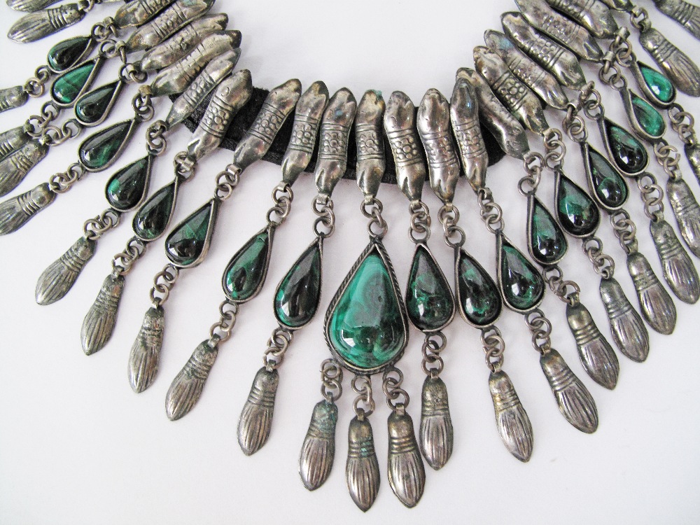 Silver Armenian traditional / ethnic / folk jewelry, one necklace with malachite inset stones hang - Image 5 of 5