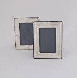 Two silver photo frames 12.5X10 cm. (2)