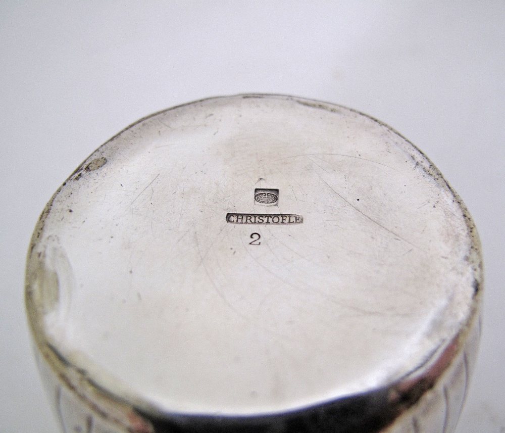 A Christofle silver plated beaker cup tumbler, with reeded sides, early 20th century. H7.5 cm - Image 3 of 3