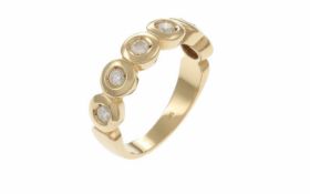 ﻿Ring 585/- Gelbgold 6,43 g mit 6 Diamanten zus. ca. 0,40 ct. H/si Ringgröße 60