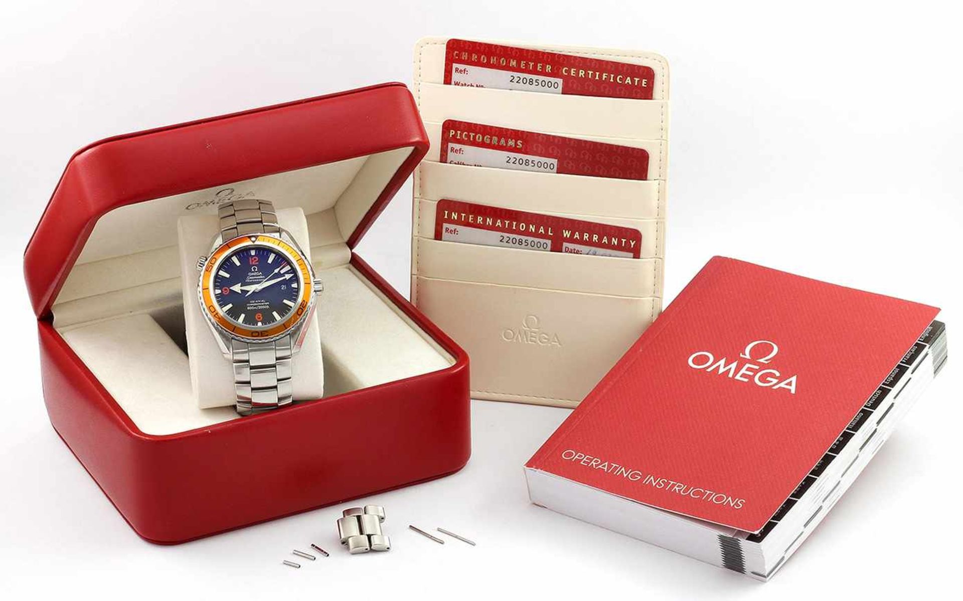 ﻿Omega Seamaster Planet Ocean Ref. 22085000 Automatik Edelstahl mit Box und Papiere