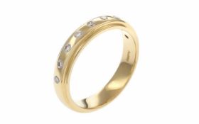 ﻿Ring 585/- Gelbgold 5,10 g mit 9 Diamanten zus. ca. 0,16 g F/s-si Ringgröße 56