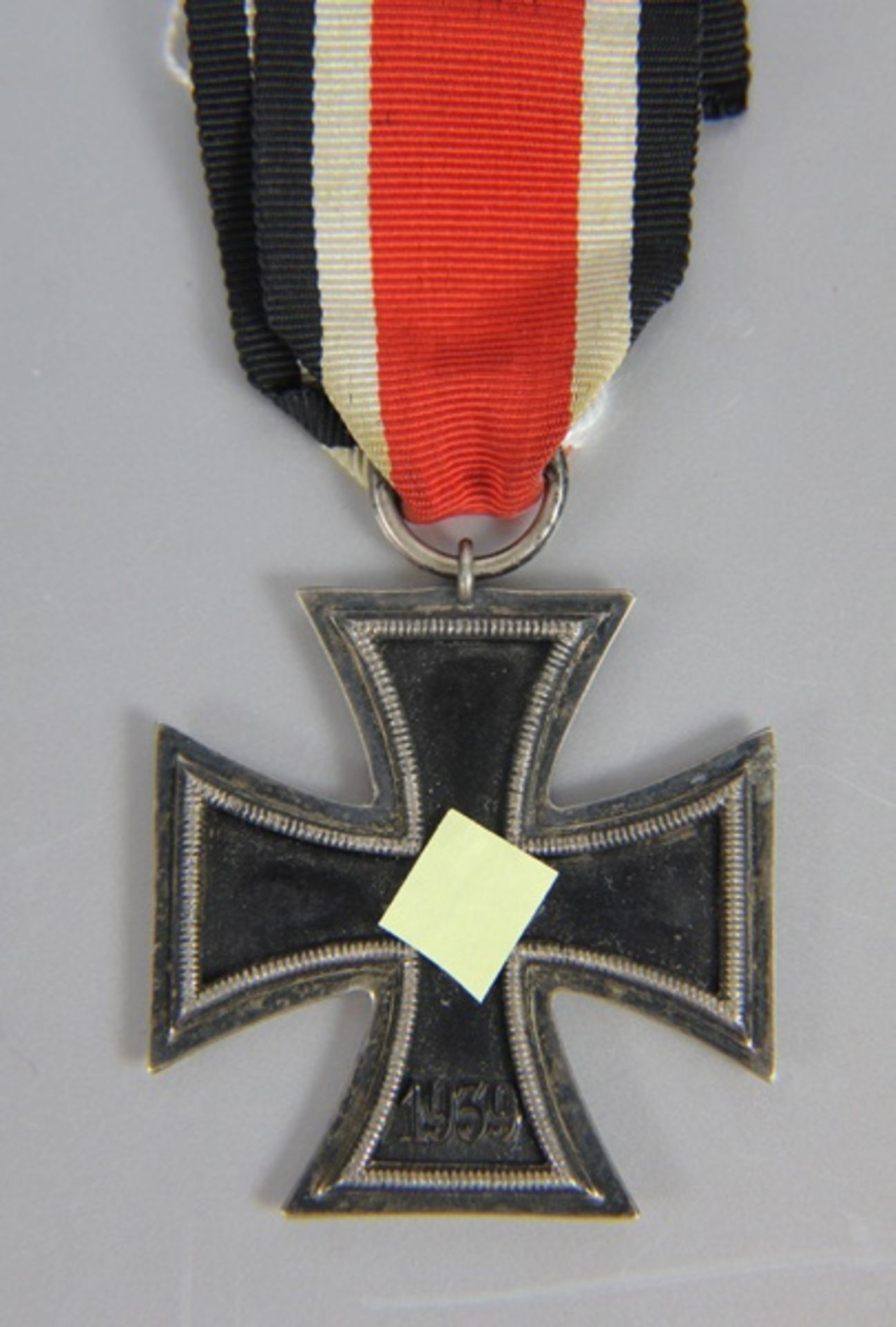Eisernes Kreuz mit Band
