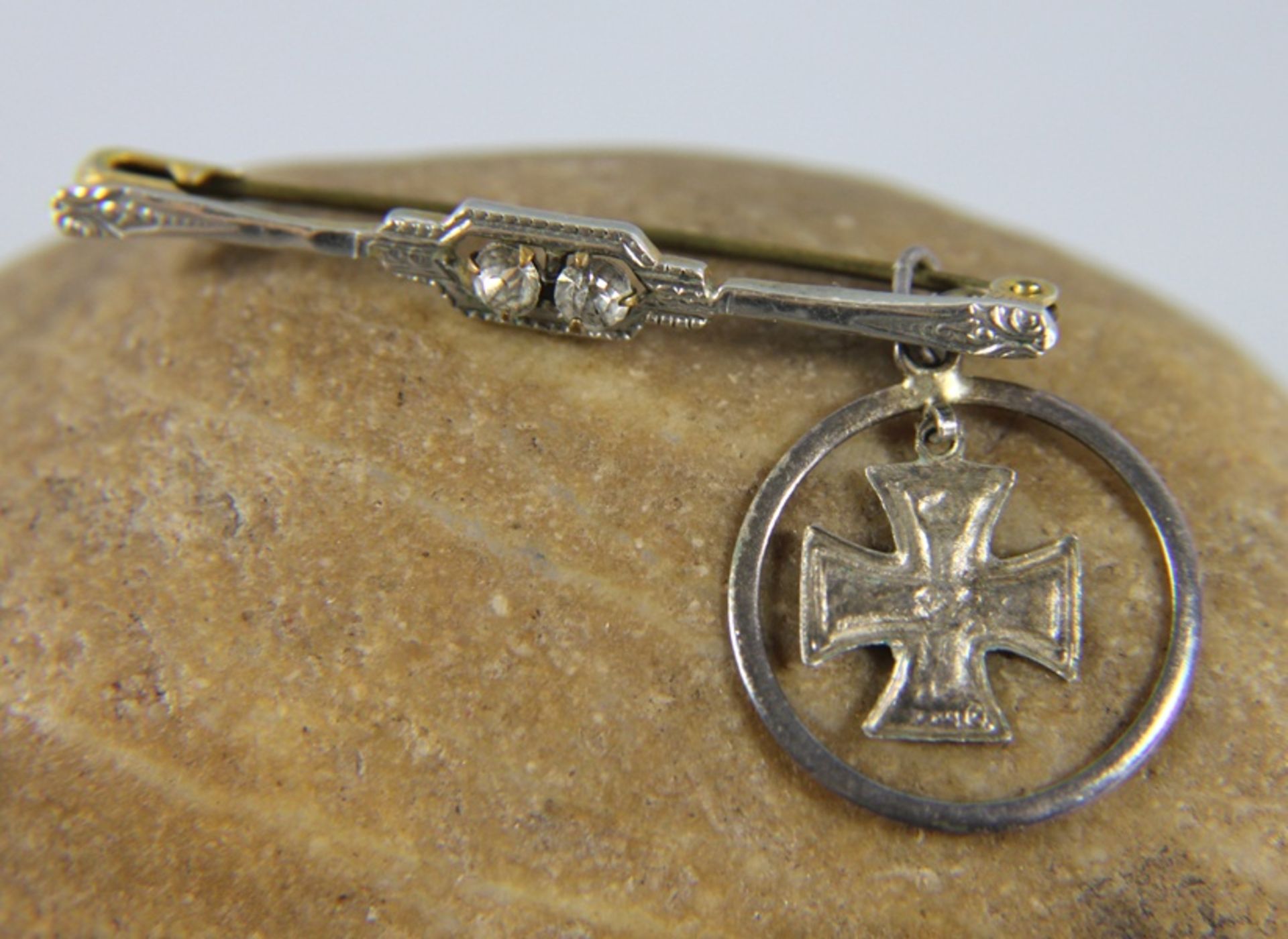 Miniatur-EK an AnhängerMiniatur des Eisernen Kreuzes dat. 1914, an Anhänger 800er Silber, dieser