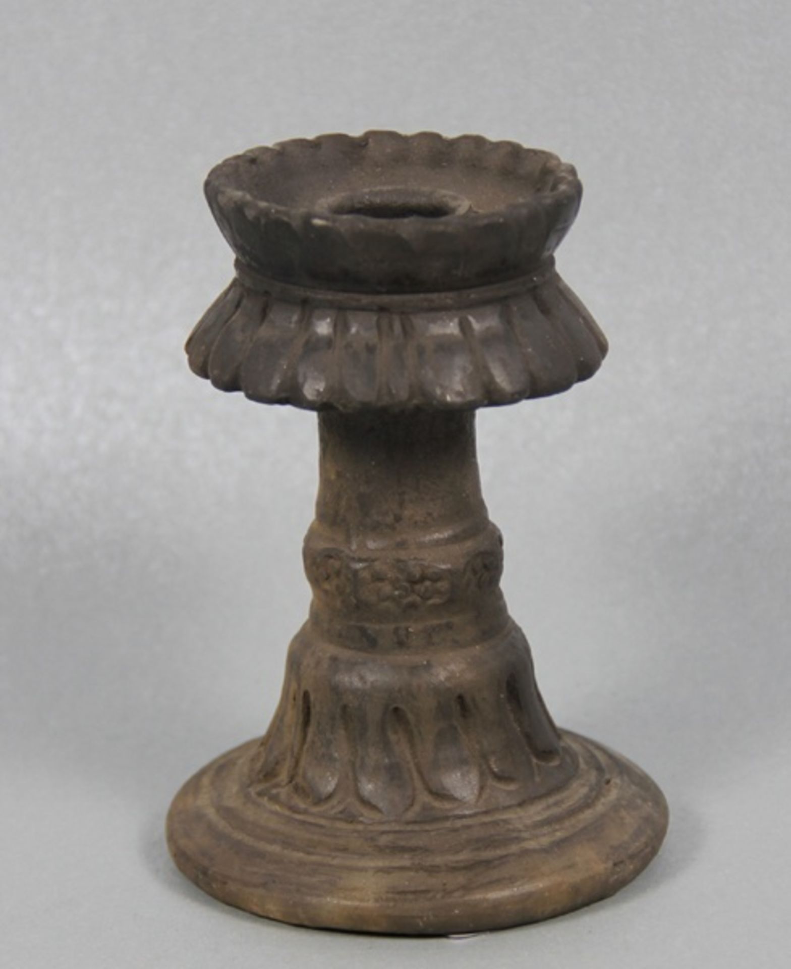 Weihrauch-Ständerwohl erste Hälfte 20. Jhd., wohl Indien, Keramik, Ständer für Räucherwerk, Tülle in