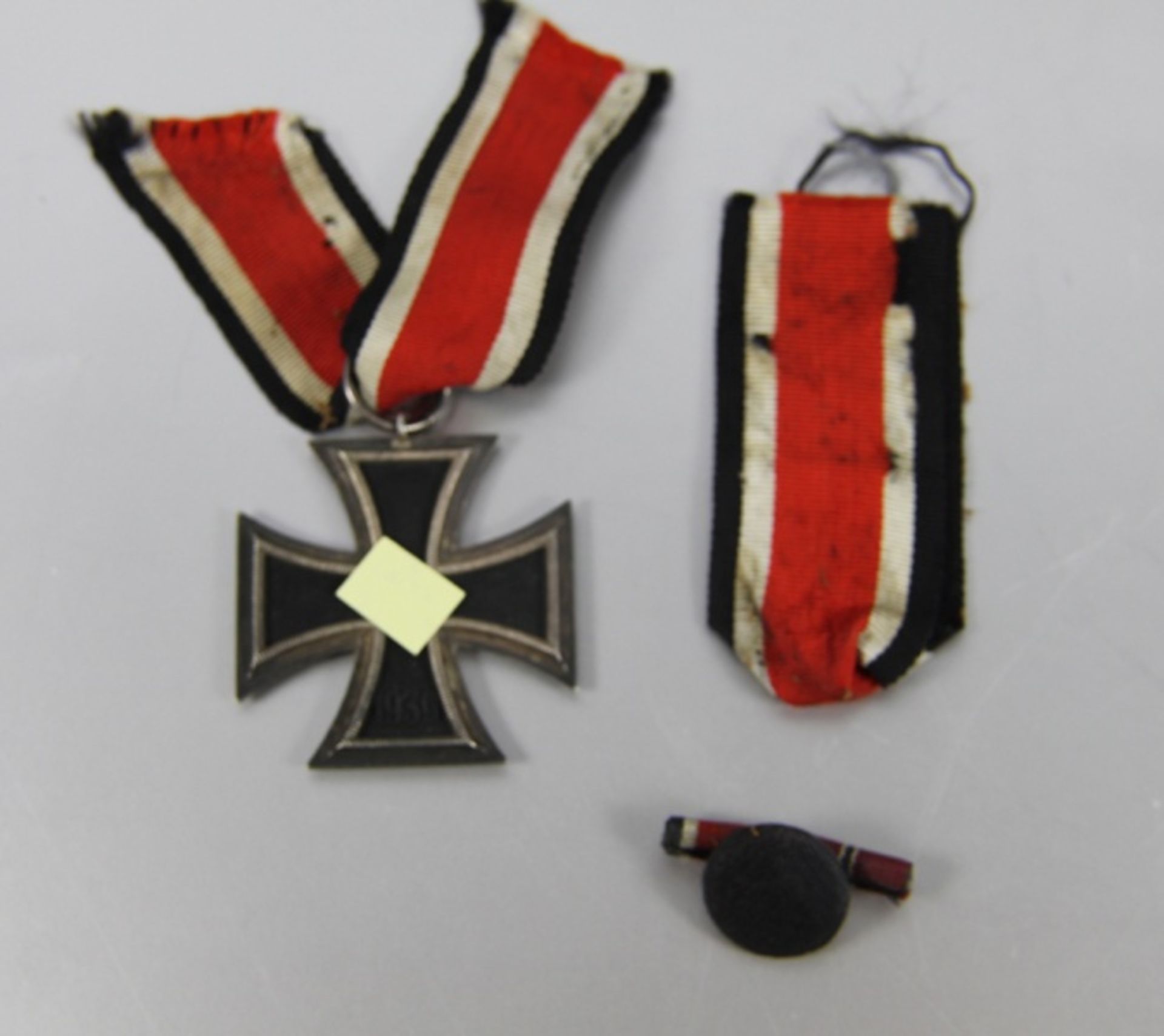 Eisernes Kreuz mit Knopfloch-BandrolleEisernes Kreuz 2. Klasse, datiert 1813/1939, Nummer 65 für