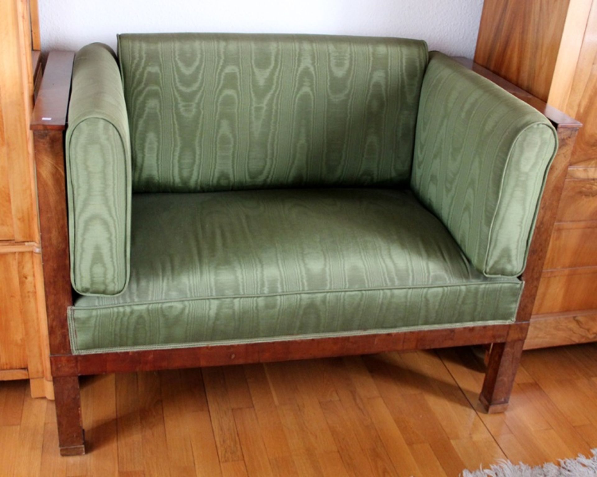 frühes Biedermeier-Sofa