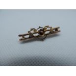 9ct Gold Bar Brooch - Marked J C & S - 1.7gms