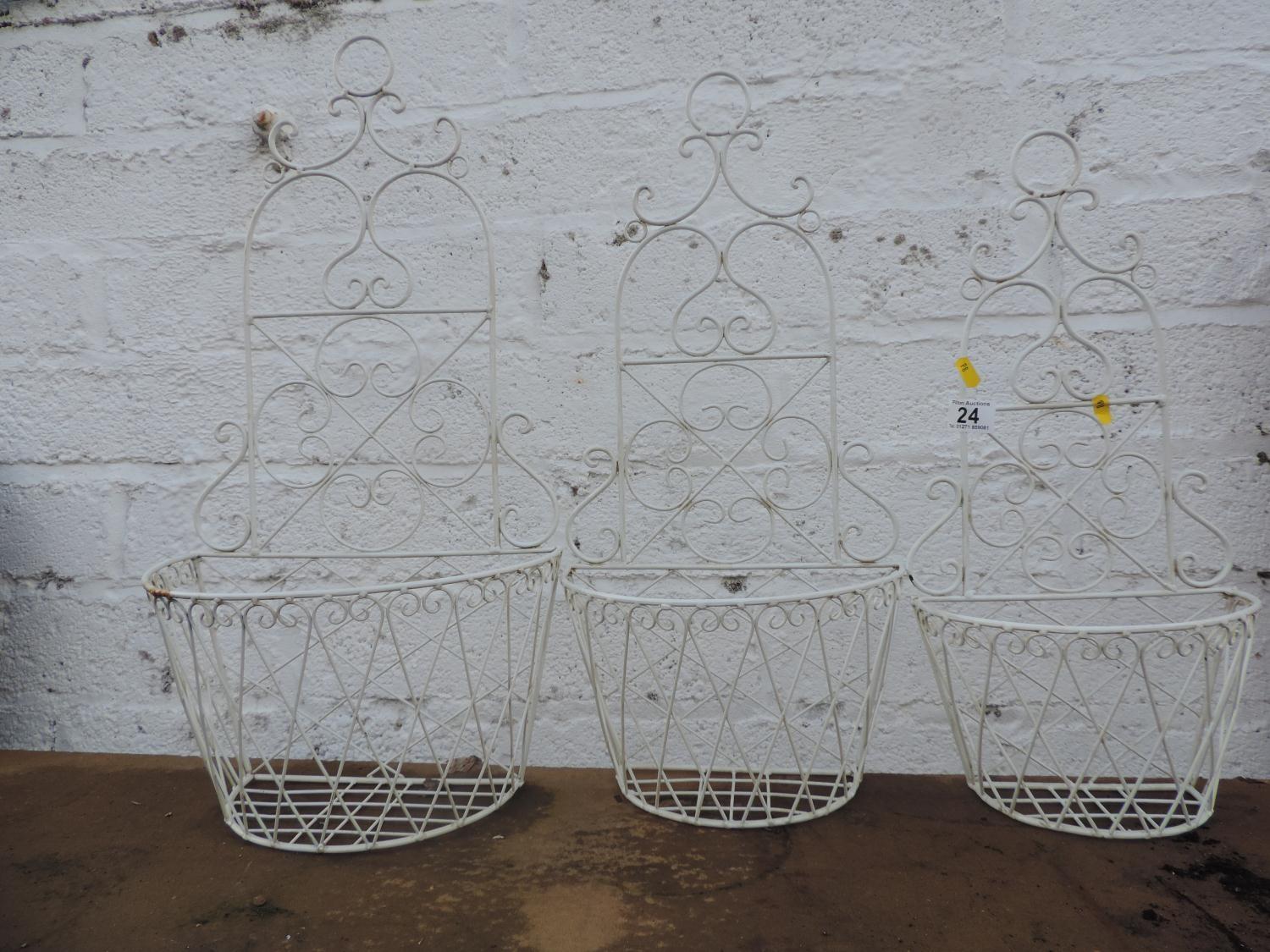 3x Graduating Wire Basket Planters