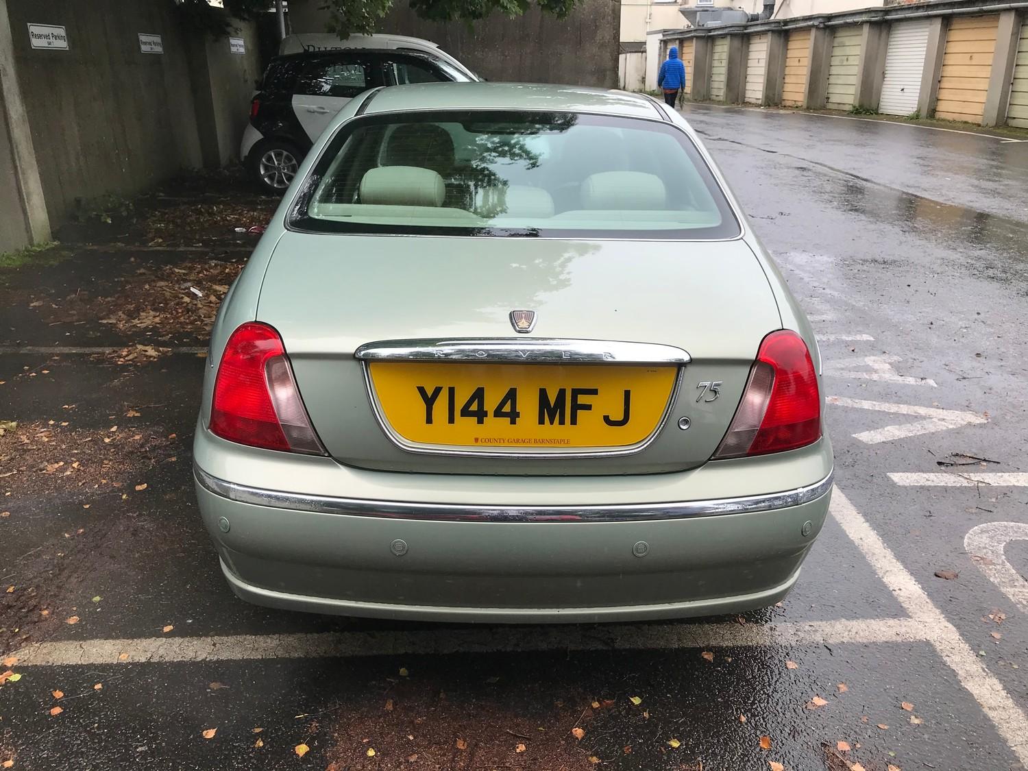 Rover 75 2.0V6 Connoisseur Y144MFJ Only 17k miles from new. One family owned from new. MOT 5 July - Image 4 of 9