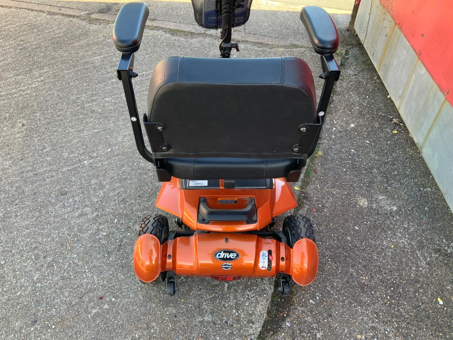 Drive HW007 Mobility Scooter - In Working Order - Only Used a Few Times - Complete with Cover - Image 3 of 4