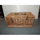 Hamper Marked F & M