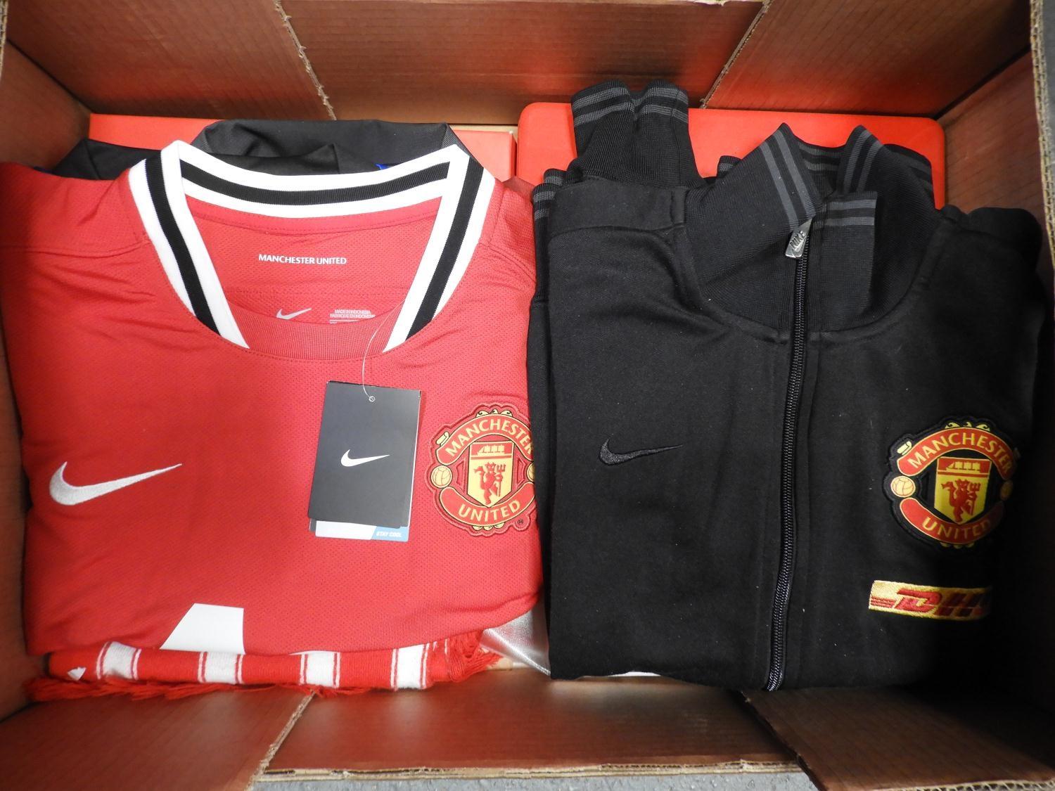 Quantity of Man United Collectables - Shirts, Scarves and Ephemera